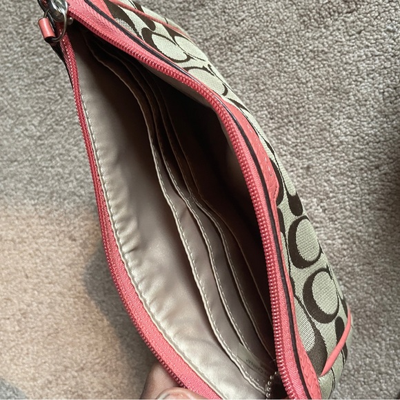 Coach Signature wristlet - Picture 2 of 4